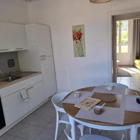 Entire Place, Roger Apartment,